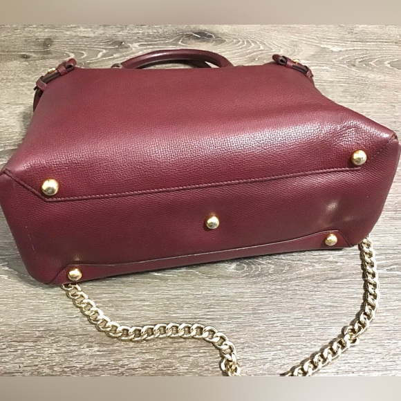 Burberry Bags - Picture 12 of 16